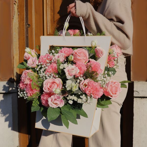 Sac en carton avec ouverture transparente Médaillon